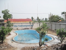 Bể bơi đang trong quá trình thi công